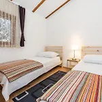 Three-bedroom In Mratovo