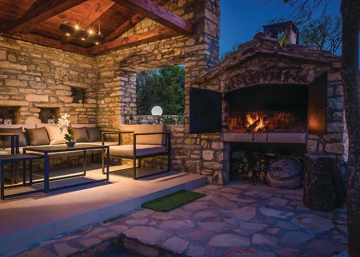 Vakantiehuis Three-bedroom In *